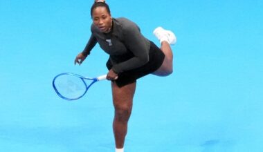 Townsend, Stephens make winning starts at AO women's qualifying