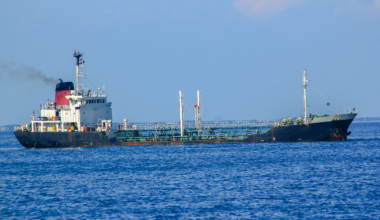 Russia’s budgetary disaster: Moscow’s oil and gas revenues plummet 24% in 2025 - TVP World