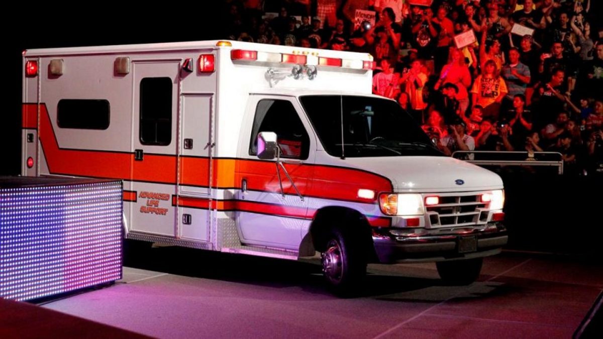 WWE Raw Match Ends Early Due To Injury
