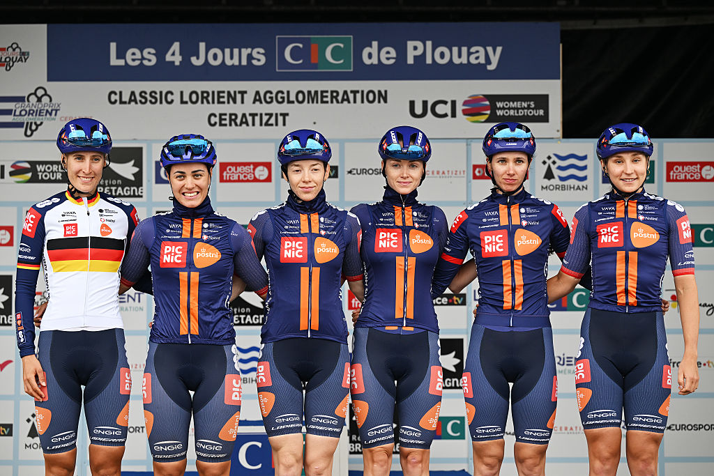 PLOUAY, FRANCE - AUGUST 30: A general view of Franziska Koch of Germany, Pfeiffer Georgi of Great Britain, Rachele Barbieri of Italy, Megan Jastrab of The United States, Josie Nelson of Great Britain, Becky Storrie of Great Britain and Team Picnic PostNL prior to the 24th GP de Plouay - Lorient- Agglomeration Trophee 2025 a 165.3km one day race from Plouay to Plouay / #UCIWWT / on August 30, 2025 in Plouay, France. (Photo by Luc Claessen/Getty Images)