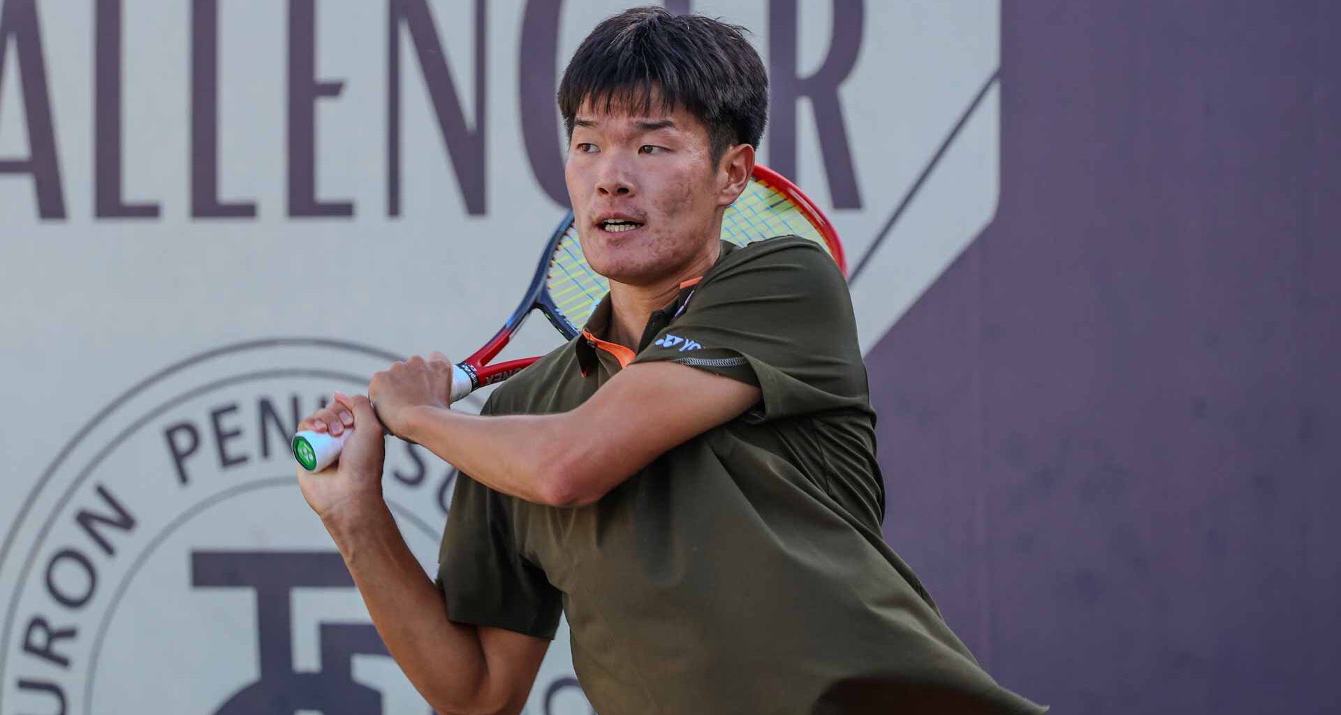 Michael Zheng, 21, is No. 182 in the PIF ATP Rankings.