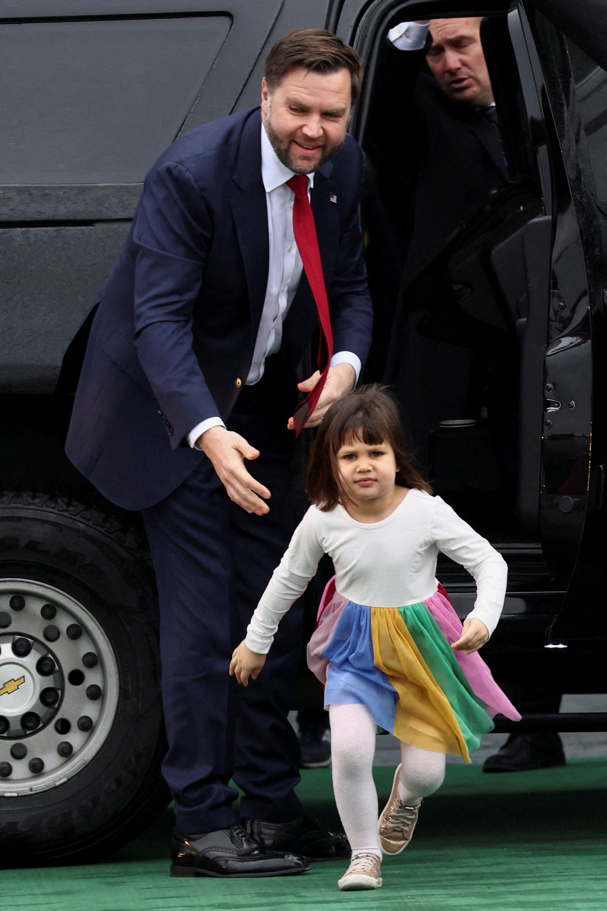 U.S. VP Vance departs Azerbaijan