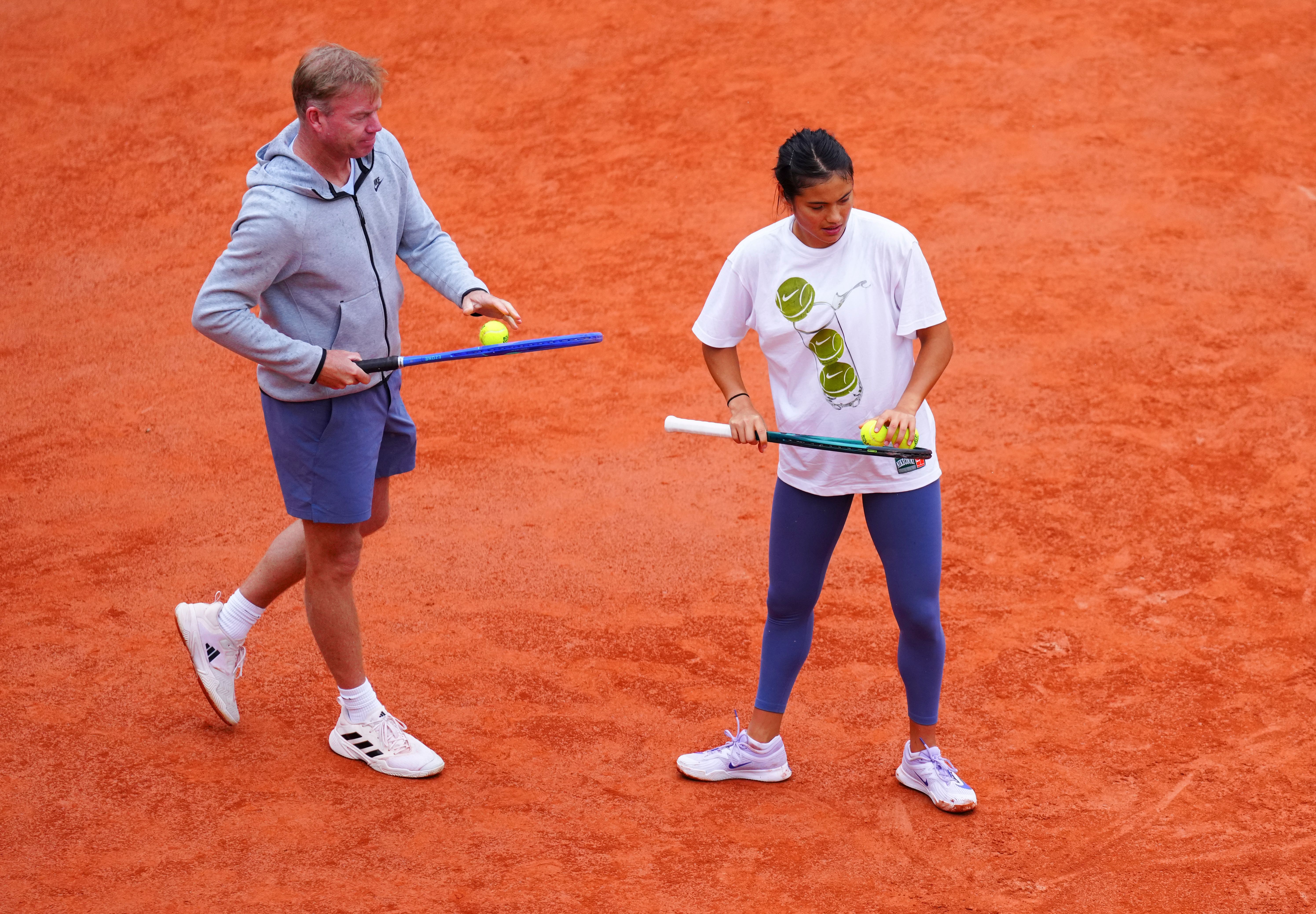 Emma Raducanu and Mark Petchey practicing at the French Open.