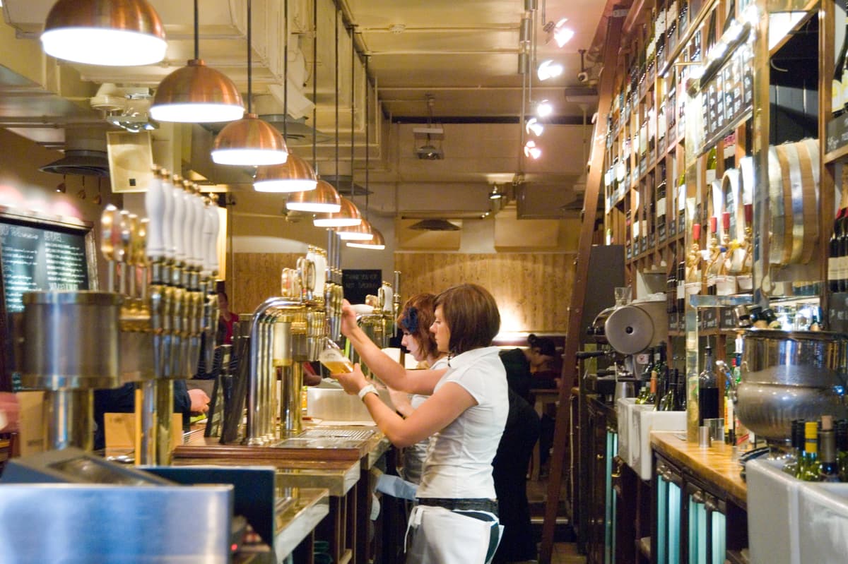 Jobs crisis London: unemployment jumps to new five year high of 7.6% - London Evening Standard