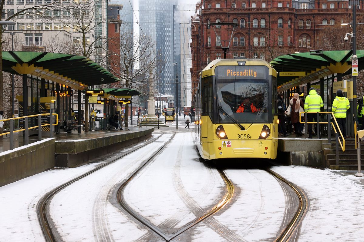 St Peters Square . Winter weather pictures in Manchester City Centre . 6 January 2026 .