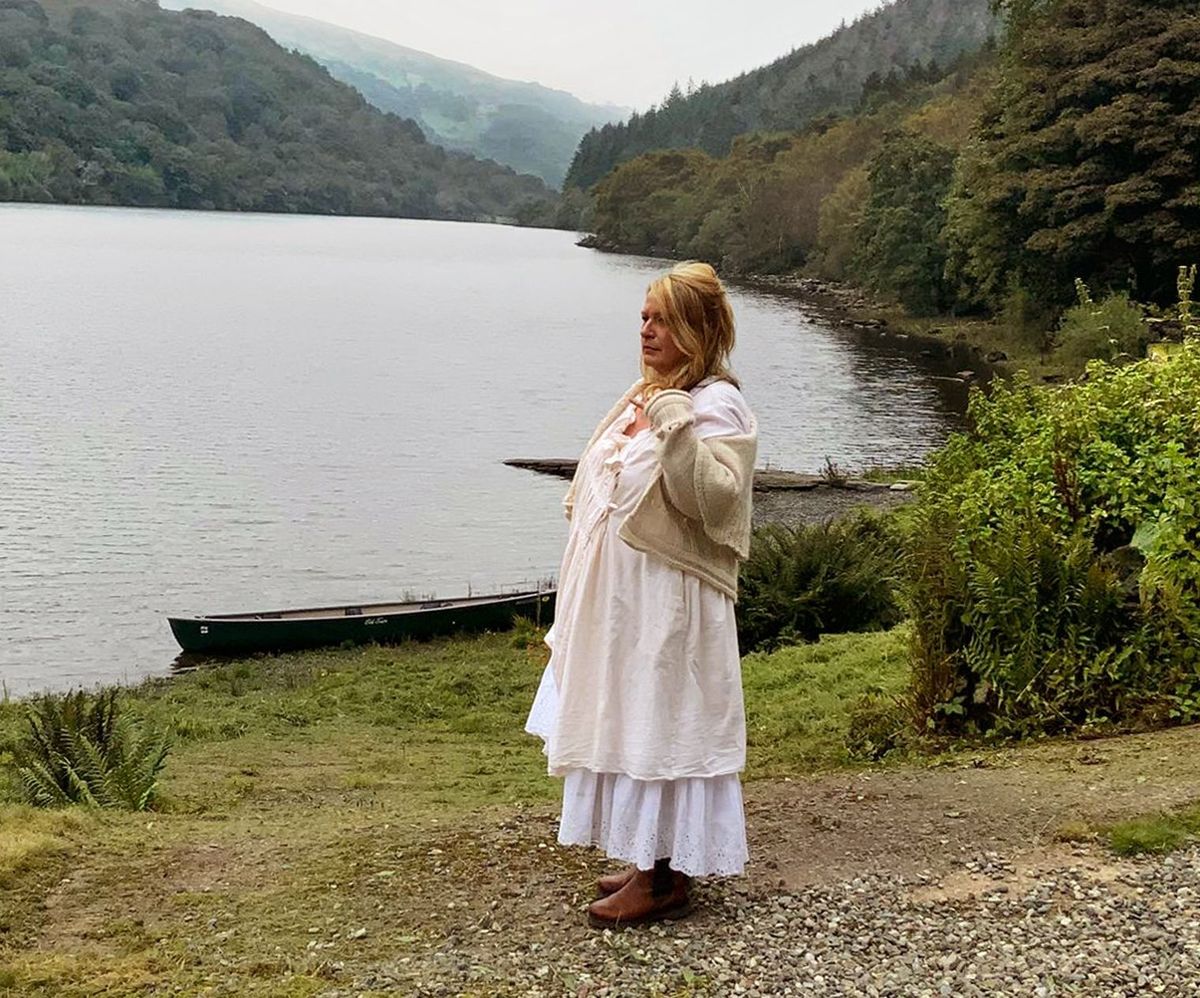 Caroline says the location is incredible but she's become disillusioned now her circumstances have changed