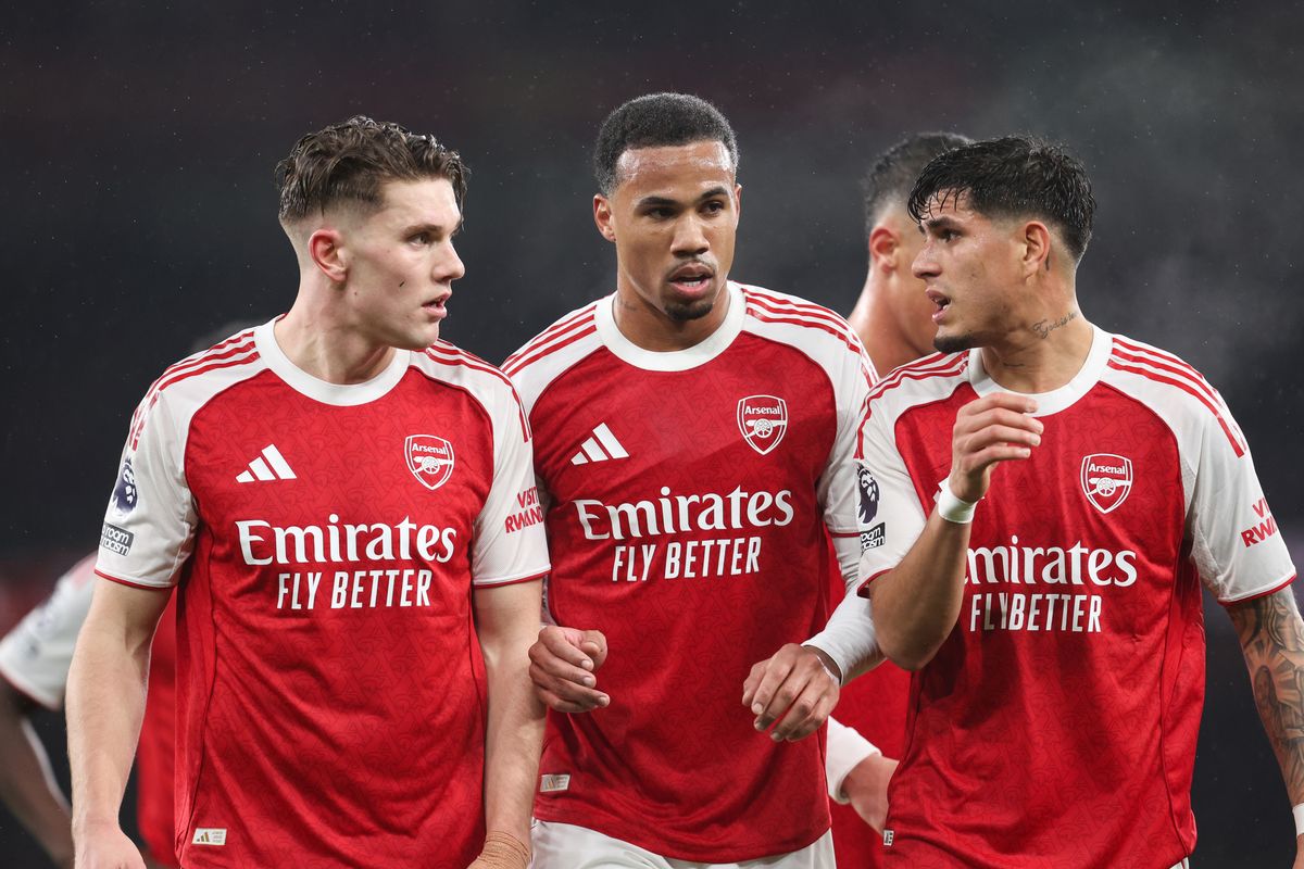 Viktor Gyokeres, Gabriel and Piero Hincapie of Arsenal during the Premier League match between Arsenal and Liverpool at Emirates Stadium on January 8, 2026 in London, England