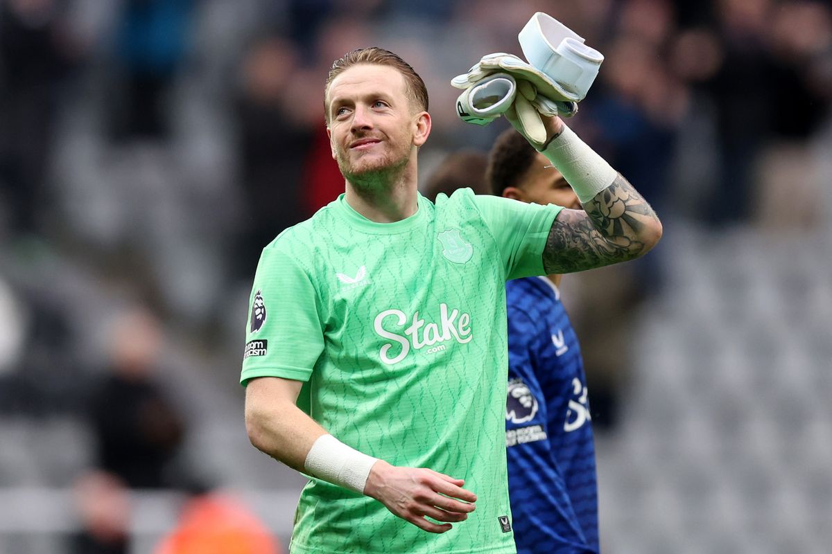 Jordan Pickford of Everton celebrates 