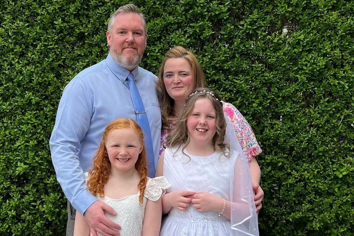 Mike Andrews and his family