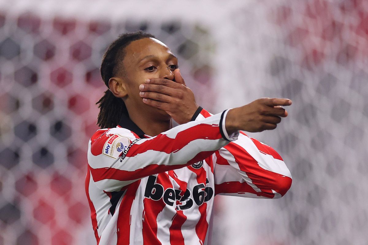 Lamine Cisse celebrate his goal for Stoke against Oxford.