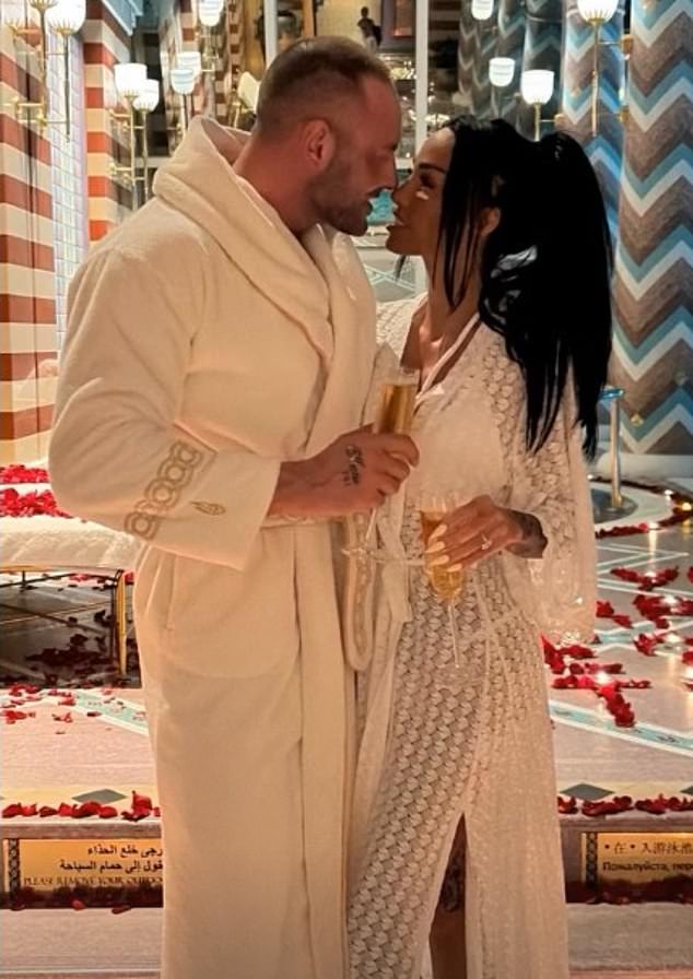 Speaking on his Instagram Stories on Wednesday, Lee claimed he was set to fly to the UK to see Katie after she travelled back home to see her kids following their shock wedding