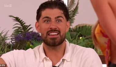 Scott van-der-Sluis and Sean Stone were at loggerheads once again on Sunday night's Love Island: All Stars, after a game of Spin The Bottle sparked a row