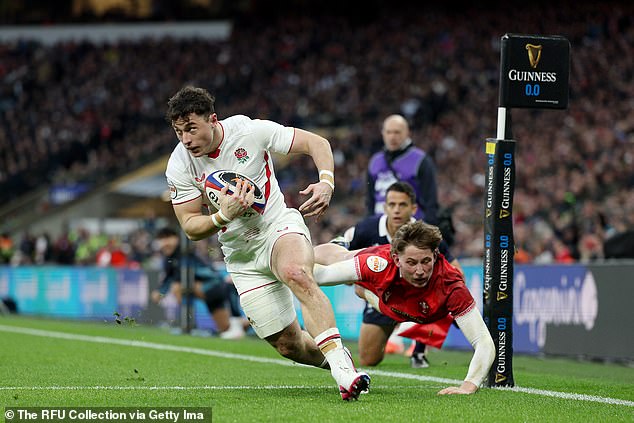 Arundell's hat-trick was one of the quickest ever seen at Twickenham on Saturday afternoon
