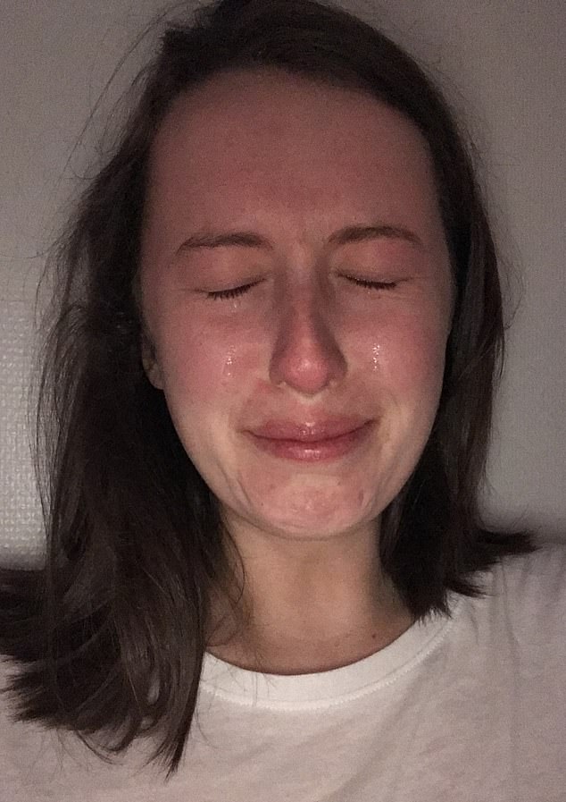 ¿The pain was suffocating. I was so sensitive to noise that the sounds of my mum emptying the dishwasher several closed doors and a floor below me could set me off'