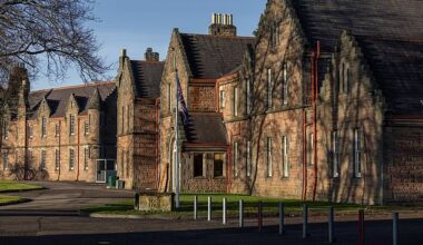 The Home Office plans to accommodate around 300 asylum seekers at the Cameron Barracks military base in Inverness