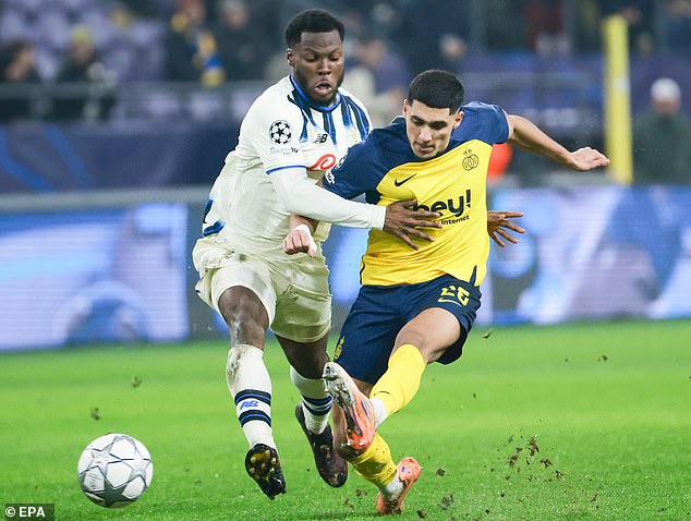 The 21-year-old has 15 caps for Israel and won the Belgian title with USG last season