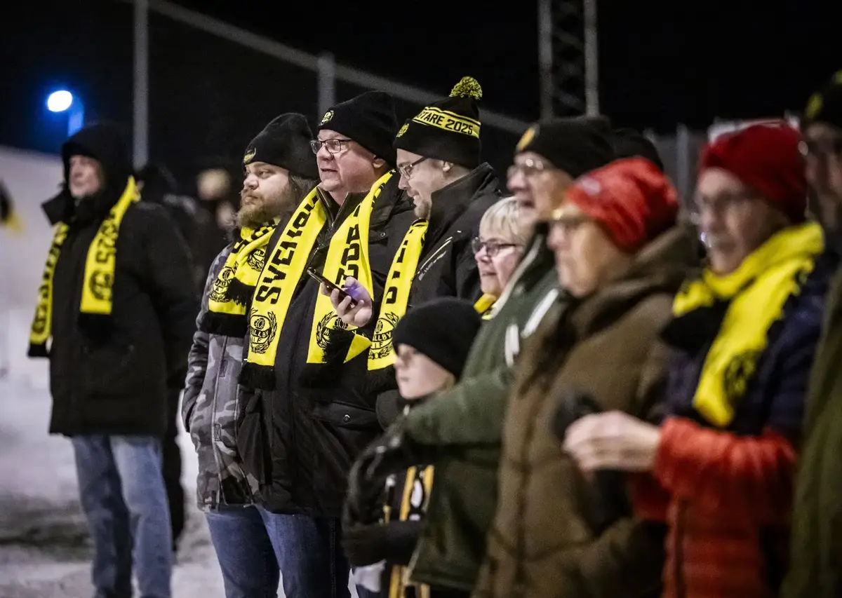 Sweden attacker says he wants to join Manchester United