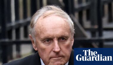 Flashes of anger but Paul Dacre keeps his head before court cut-off | Paul Dacre