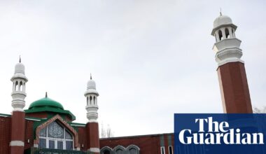 Man arrested for entering Manchester mosque allegedly carrying axe and knife | UK news