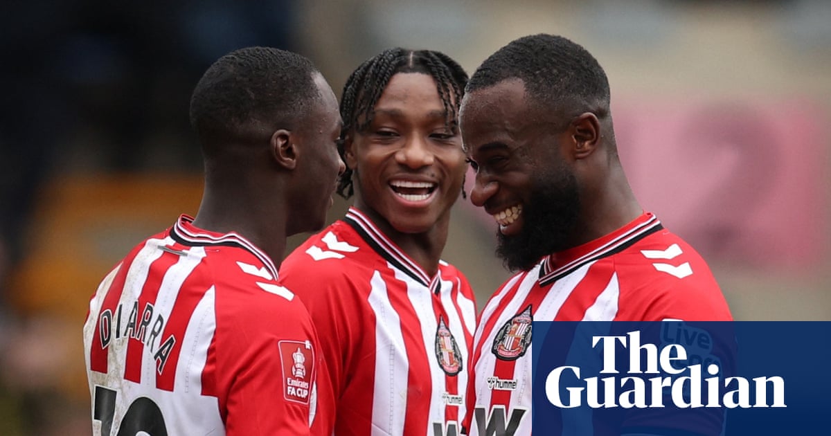 Habib Diarra on the spot as Sunderland ease past toothless Oxford | FA Cup