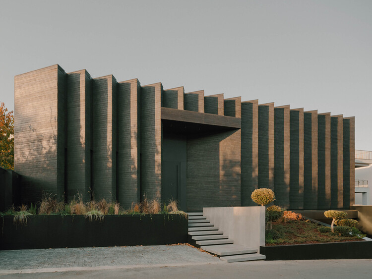 Inverted House / TIMM - Image 2 of 18