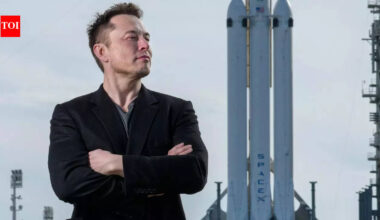 Elon Musk on his 'hiring problem' at SpaceX: Hard to get engineers with families to …