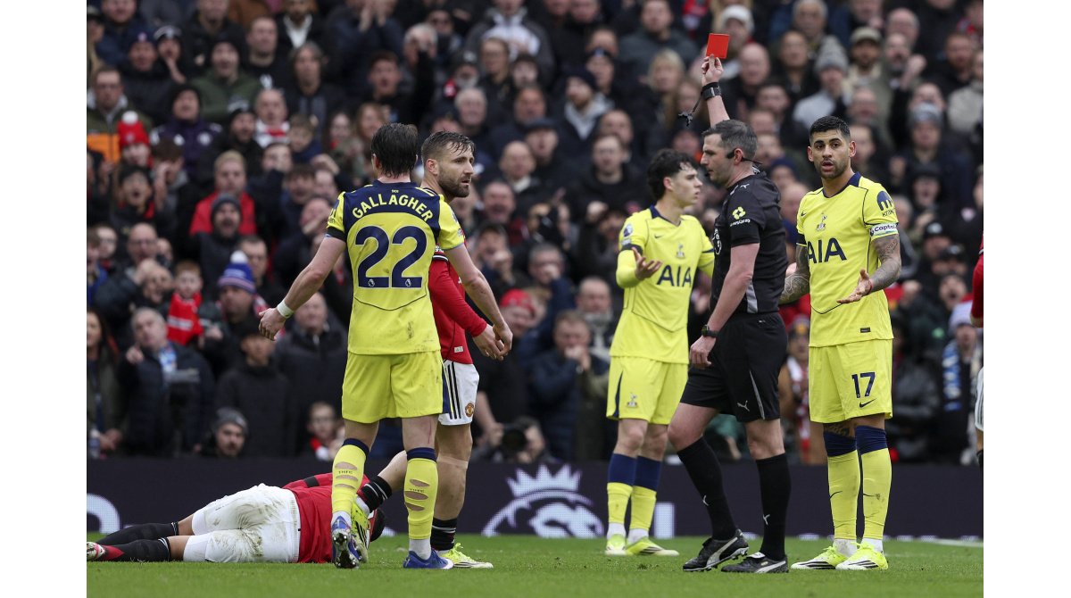 Different directions? Man United & Spurs records compared since Europa League final