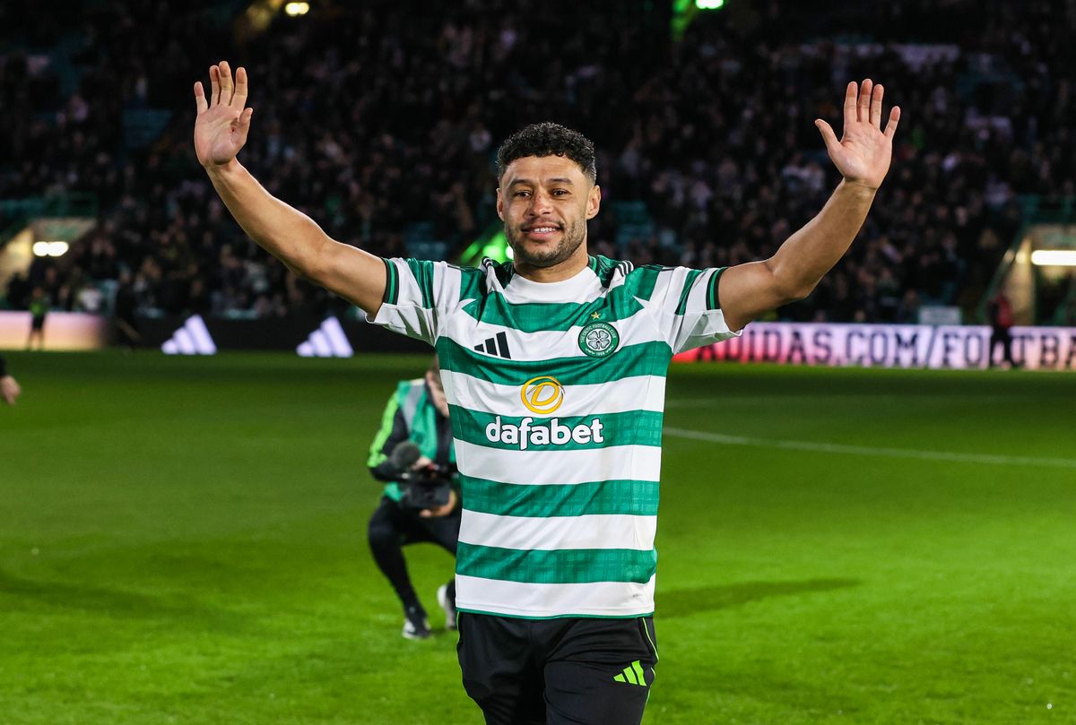 Celtic unveil new signing Alex Oxlade-Chamberlain