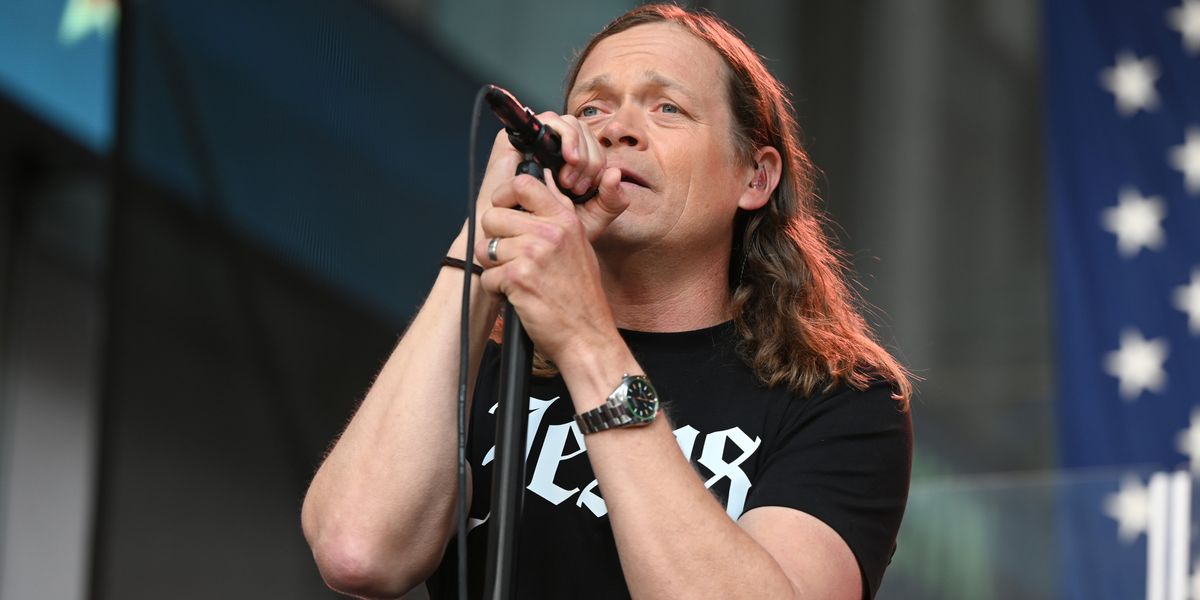 3 Doors Down lead vocalist dies aged 47 as band issues heartbreaking statement