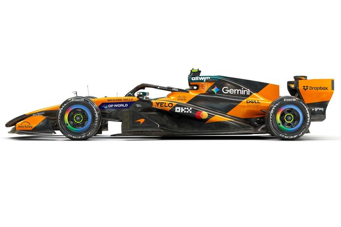 McLaren MCL40 livery