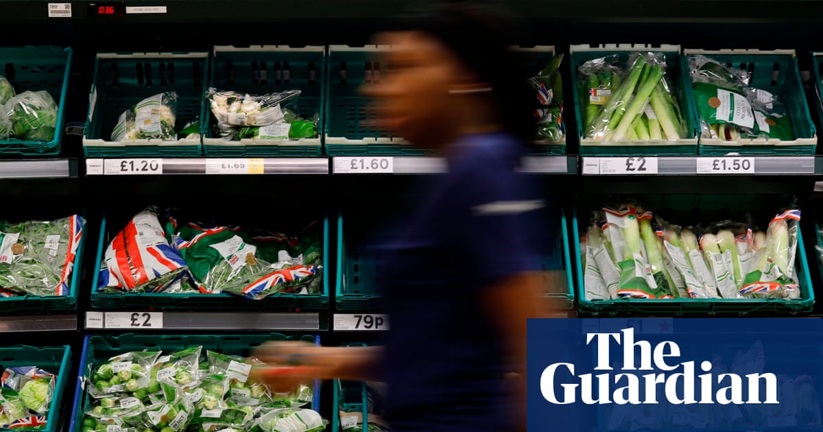 UK sleepwalking into joblessness epidemic, Tesco boss warns | Tesco