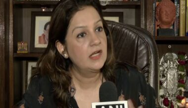 Priyanka Chaturvedi Criticizes BCCI Over T20 World Cup Match with Pakistan