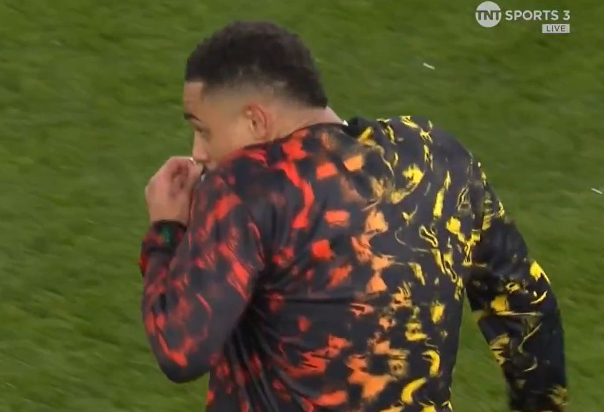 Jacob Ramsey jokingly kissed the Newcastle United badge 