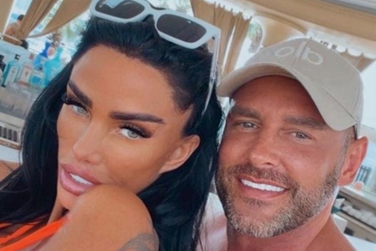 Katie Price and Lee Andrews have still not left Dubai 