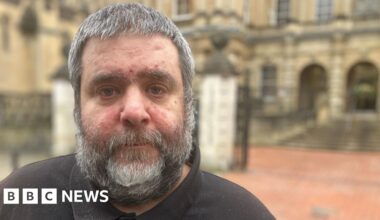 Driver guilty over fatal smart motorway crash - BBC