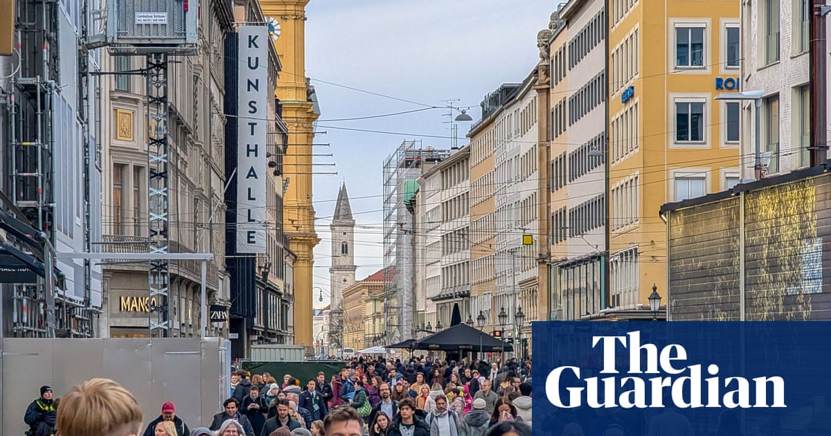 Britons living in EU face repayment hikes amid Reeves student loans row | Student finance