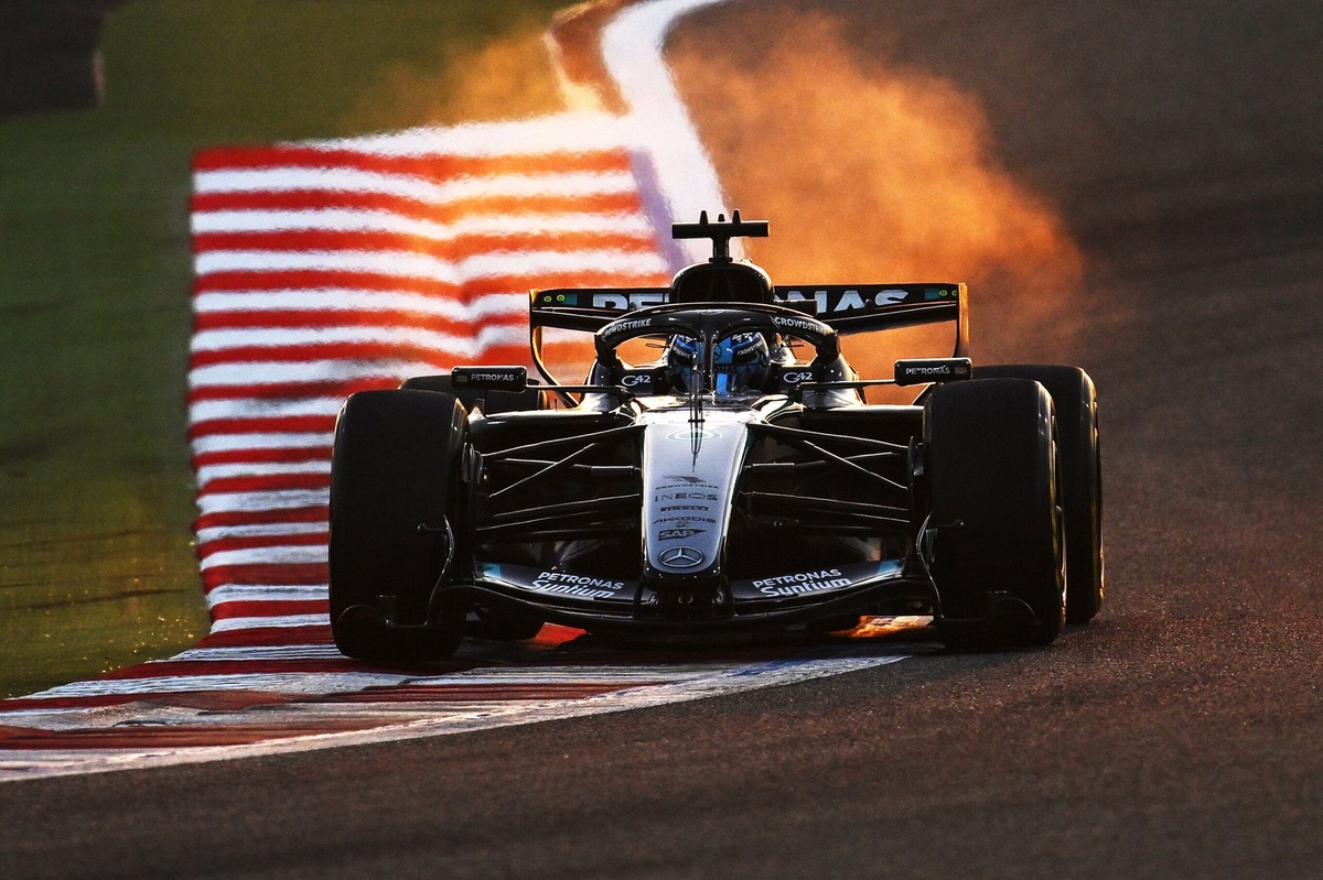 Mercedes pips McLaren by 0.01s, as four teams hit trouble
