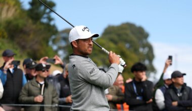 Xander Schauffele contending after 65 Friday