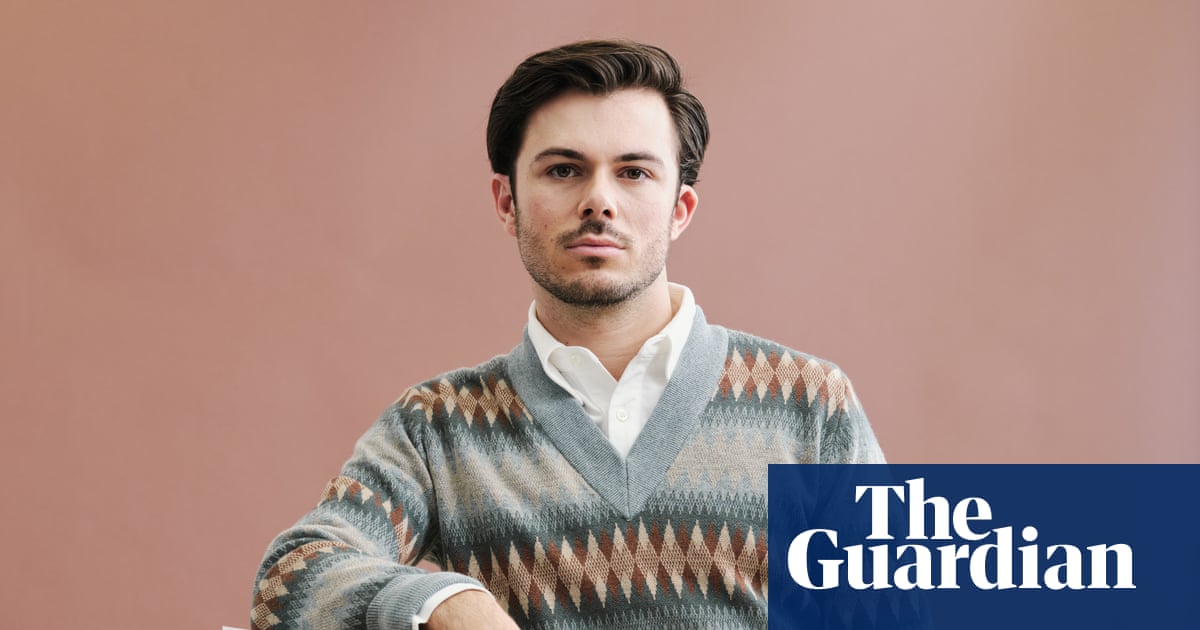 ‘Last year I read 137 books’: could setting targets help you put down your phone and pick up a book? | Books