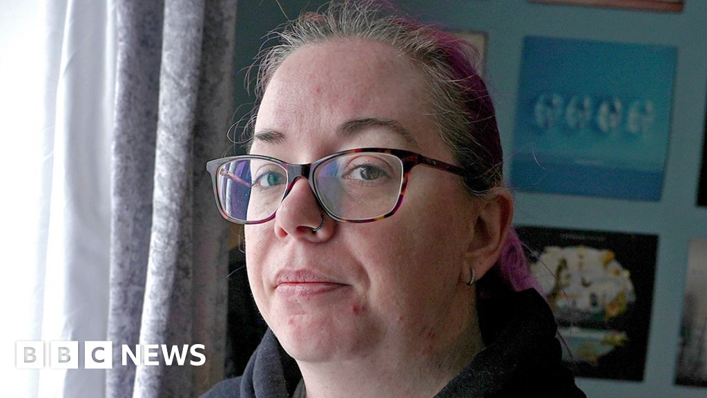 'That's me!': Hundreds tell BBC how medication triggered gambling and other addictions - BBC