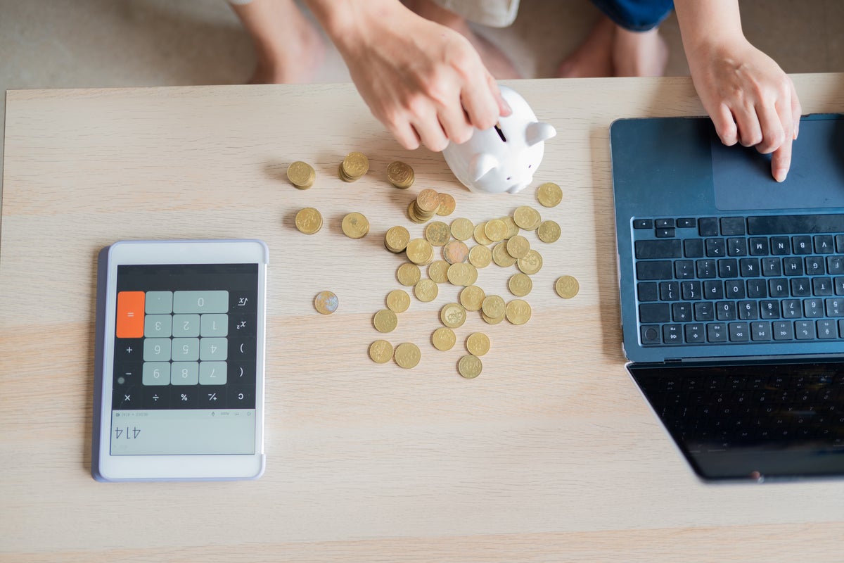 How much cash should you really keep in your stocks and shares ISA or self invested personal pension?