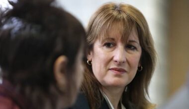 Rachel Reeves aims to rein in borrowing as UK gilt sales to fall for first time in four years