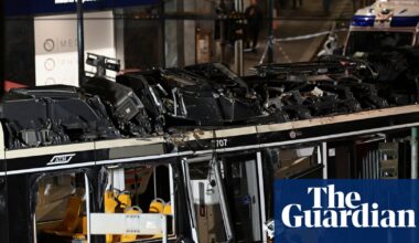 Two dead and 38 injured after tram derails in Milan | Italy