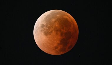 Exact Time Tuesday’s Total Lunar Eclipse Turns Red