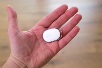 The Xiaomi Tag is slender and cleverly designed