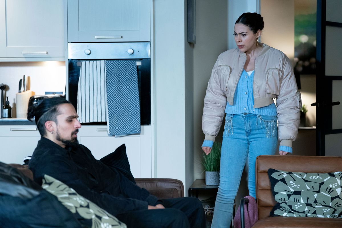 Priya confronts Ravi in EastEnders