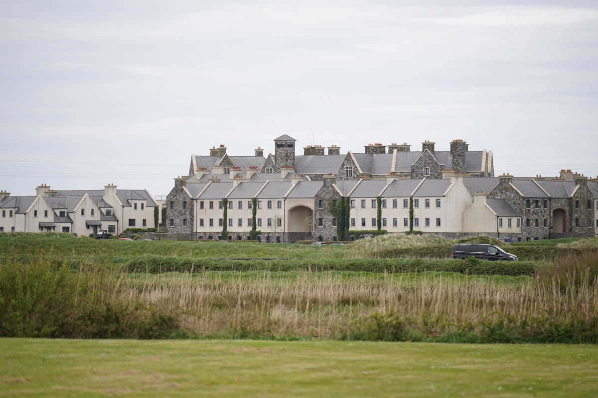 Ballroom at Trump’s Irish golf course approved – on condition snails are protected