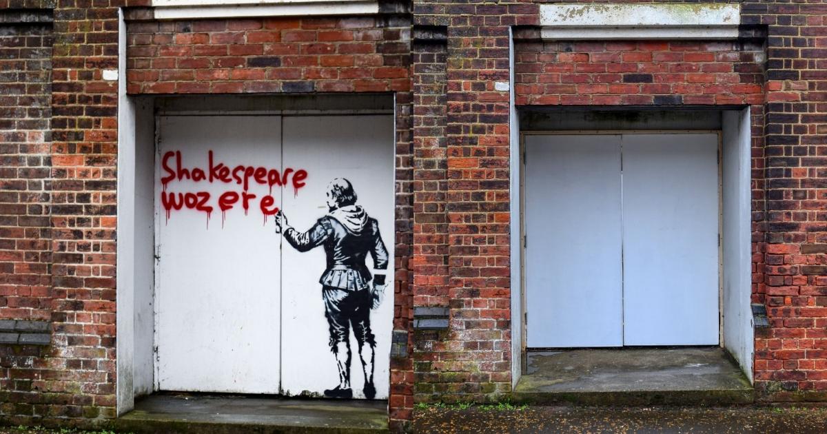 'Shakespeare Woz Ere' graffiti removed from Wetherspoons