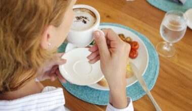 NHS urges people to avoid drinking tea and coffee with meals