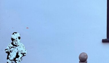 New Banksy-like artwork appears on seafront near Weston